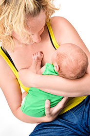 mujer y bebé