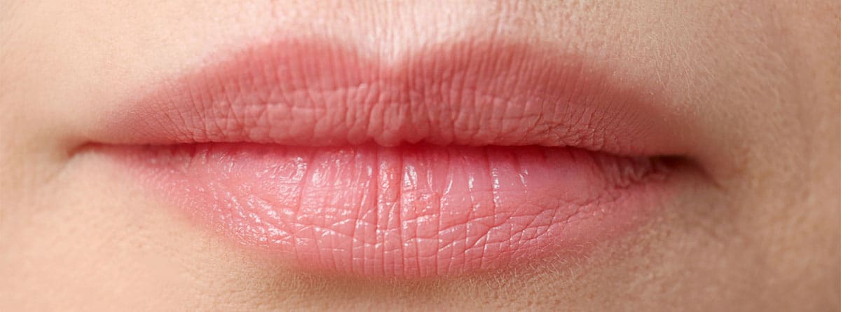 Labios de mujer n